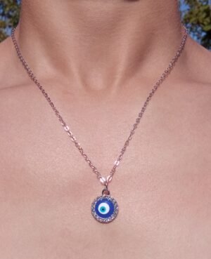cadena con ojo turco y piedras Collar de cadena con colgante de ojo turco redondo