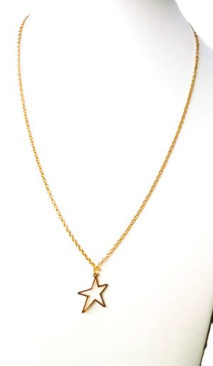 3 Cadena con colgante de estrella hueca de acero inoxidable